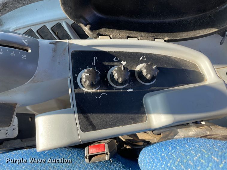 image for item JC9947 2014 New Holland T6.165  MFWD tractor