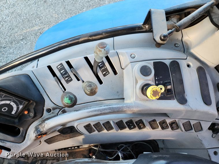 image for item JC9947 2014 New Holland T6.165  MFWD tractor