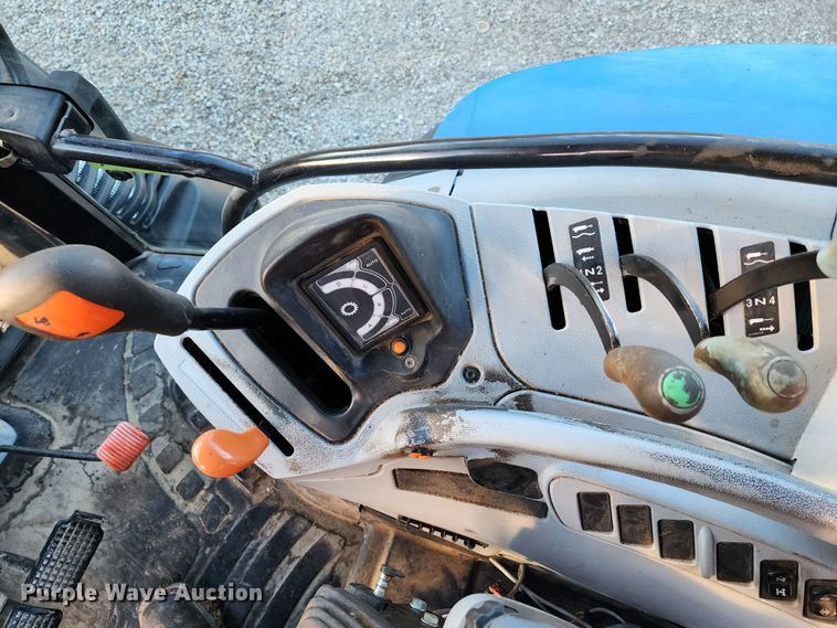 image for item JC9947 2014 New Holland T6.165  MFWD tractor