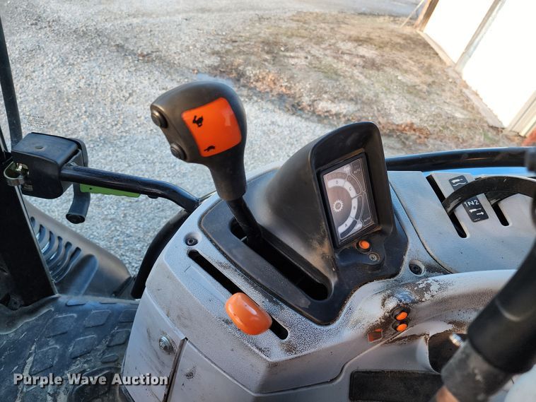 image for item JC9947 2014 New Holland T6.165  MFWD tractor