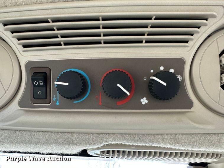 image for item JD9748 2014 John Deere 6115D  MFWD tractor