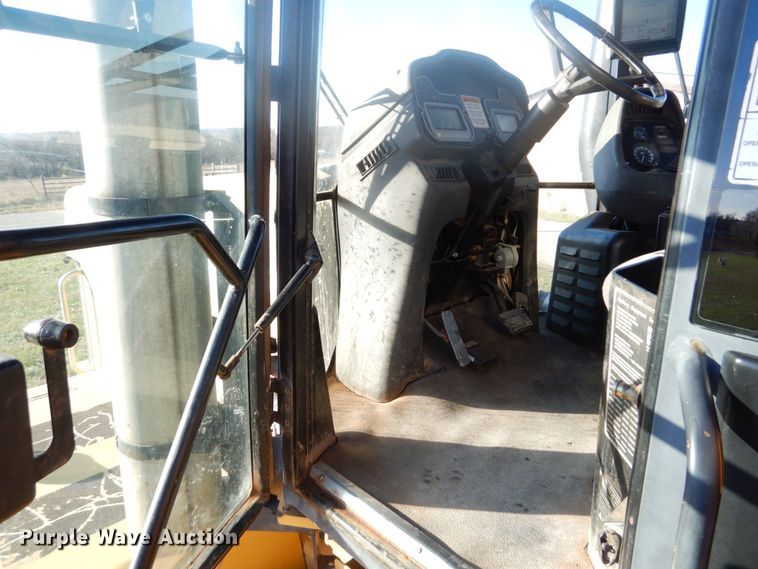 image for item JK9041 2000 AG Chem Terra-Gator 8104  spreader