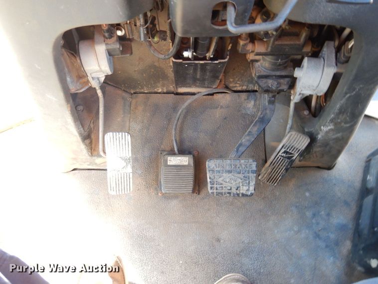 image for item JK9041 2000 AG Chem Terra-Gator 8104  spreader