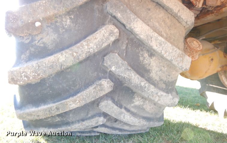 image for item JK9041 2000 AG Chem Terra-Gator 8104  spreader