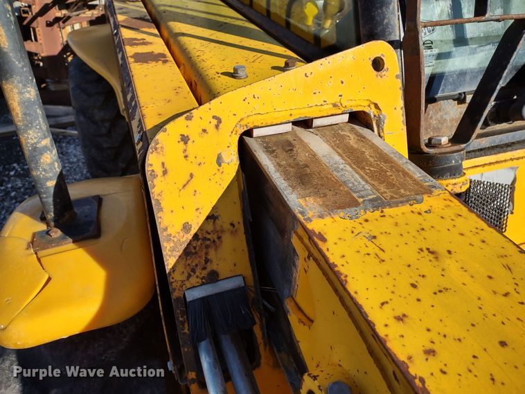 image for item JK9042 1998 JCB 520  telehandler