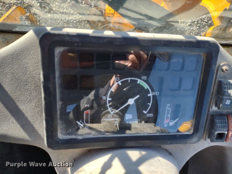 image for item JK9042 1998 JCB 520  telehandler