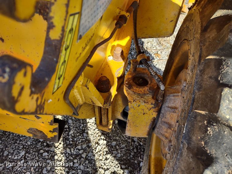 image for item JK9042 1998 JCB 520  telehandler