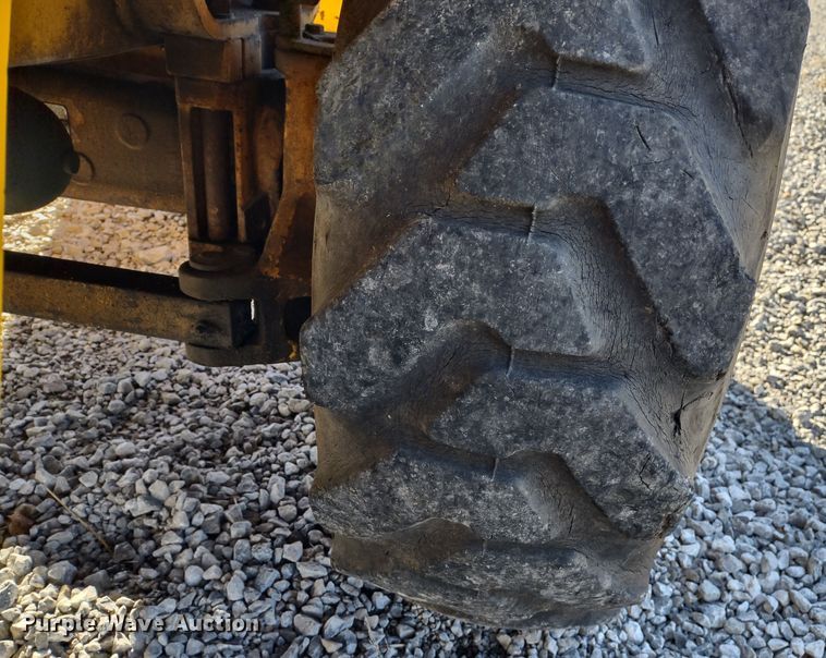 image for item JK9042 1998 JCB 520  telehandler