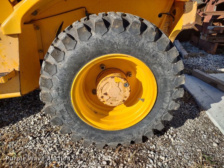 image for item JK9042 1998 JCB 520  telehandler