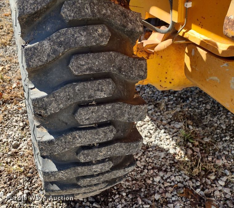 image for item JK9042 1998 JCB 520  telehandler