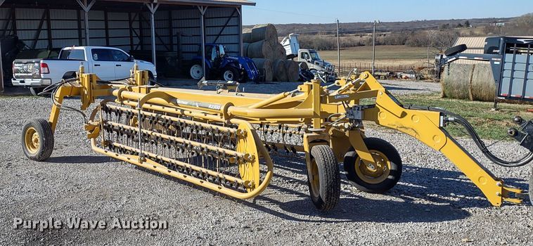 image for item JK9043 Vermeer R2300  hay rake