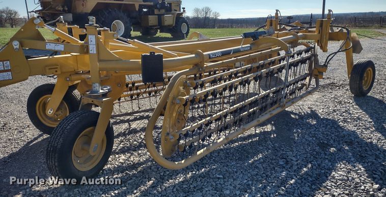 image for item JK9043 Vermeer R2300  hay rake