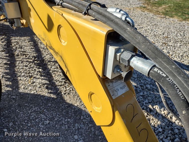 image for item JK9043 Vermeer R2300  hay rake