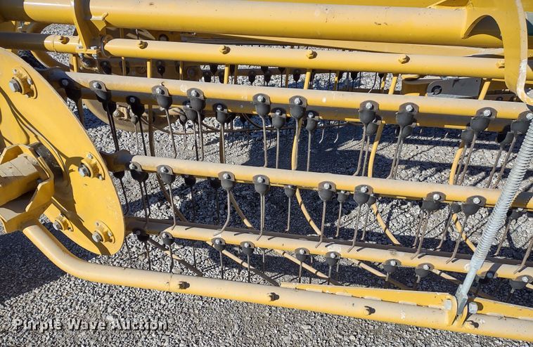 image for item JK9043 Vermeer R2300  hay rake