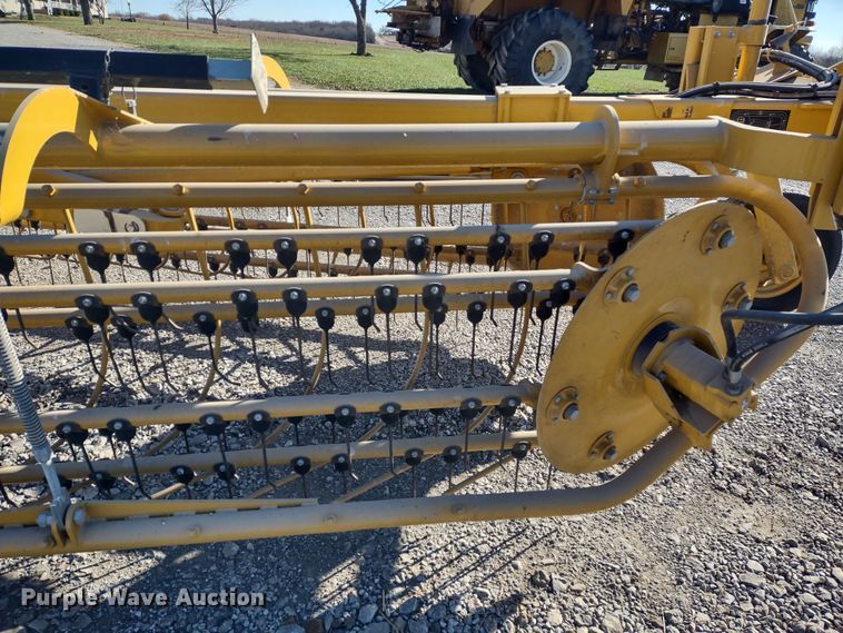 image for item JK9043 Vermeer R2300  hay rake