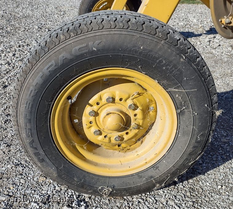 image for item JK9043 Vermeer R2300  hay rake