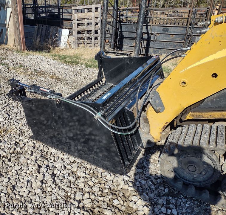 SAP 81" W skid steer rock bucket in Mapleton, KS Item JK9048 sold Purple Wave