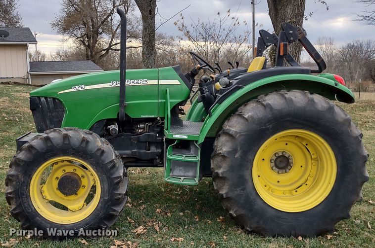 image for item JK9060 2006 John Deere 5325  MFWD tractor