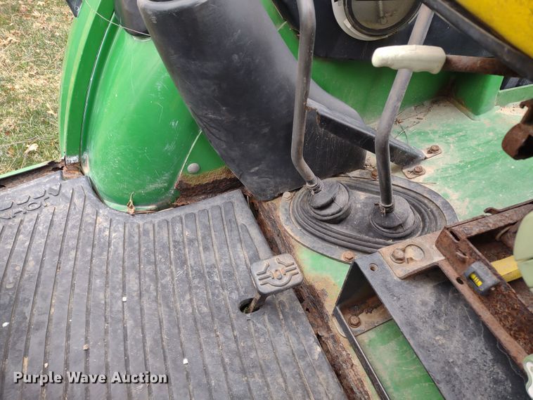 image for item JK9060 2006 John Deere 5325  MFWD tractor