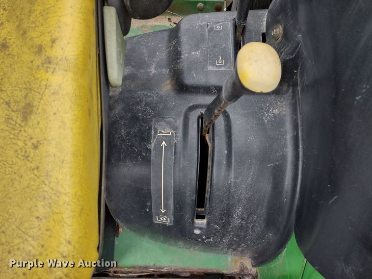 image for item JK9060 2006 John Deere 5325  MFWD tractor