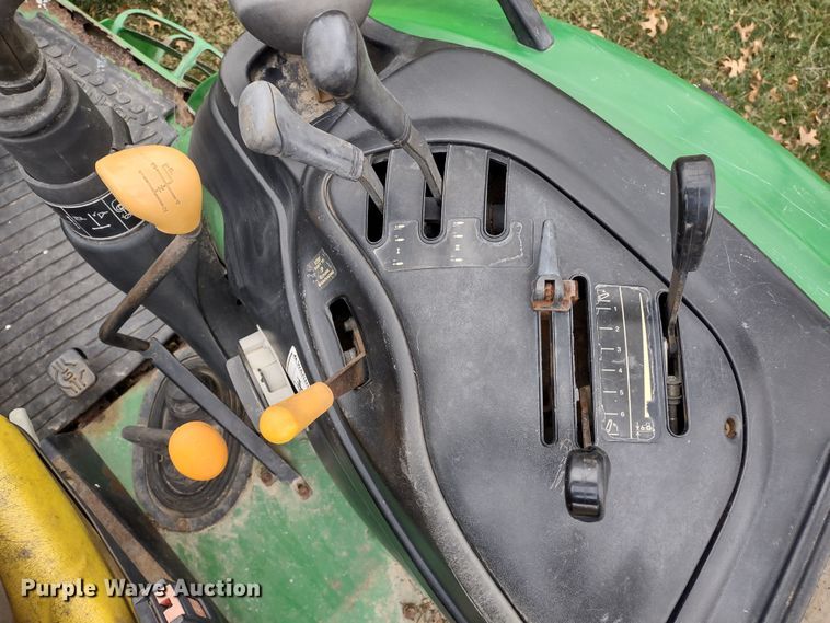 image for item JK9060 2006 John Deere 5325  MFWD tractor