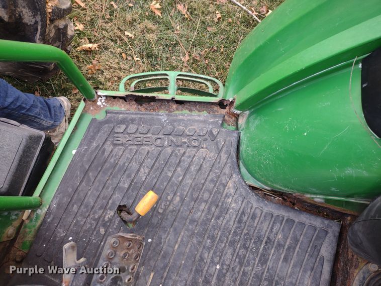 image for item JK9060 2006 John Deere 5325  MFWD tractor