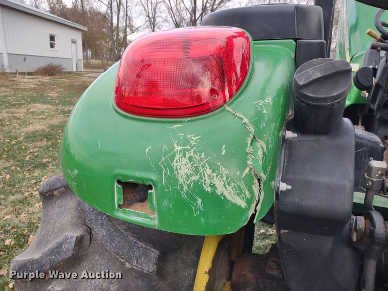 image for item JK9060 2006 John Deere 5325  MFWD tractor