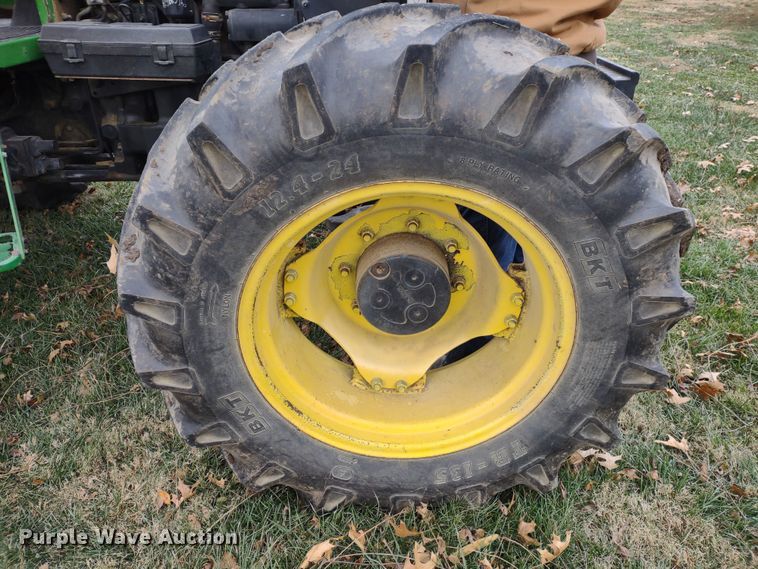 image for item JK9060 2006 John Deere 5325  MFWD tractor