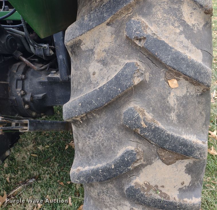 image for item JK9060 2006 John Deere 5325  MFWD tractor