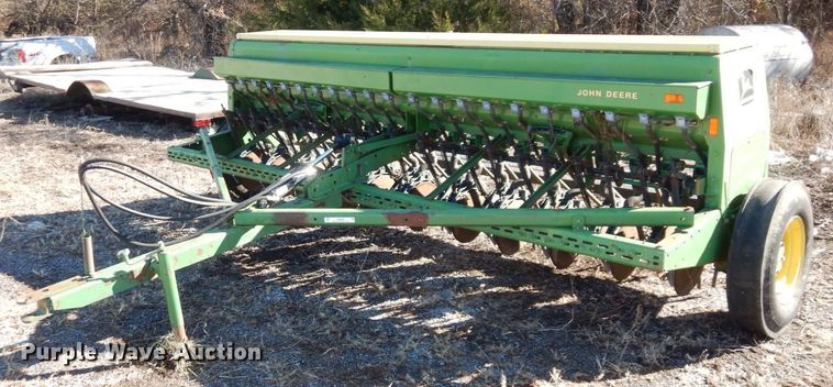 image for item JK9083 John Deere 8200  grain drill