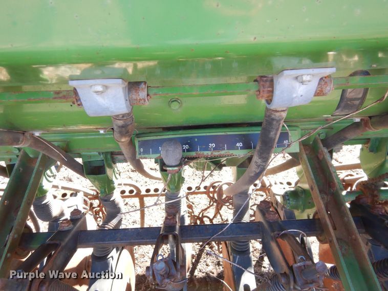 image for item JK9083 John Deere 8200  grain drill