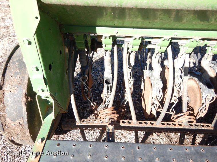 image for item JK9083 John Deere 8200  grain drill