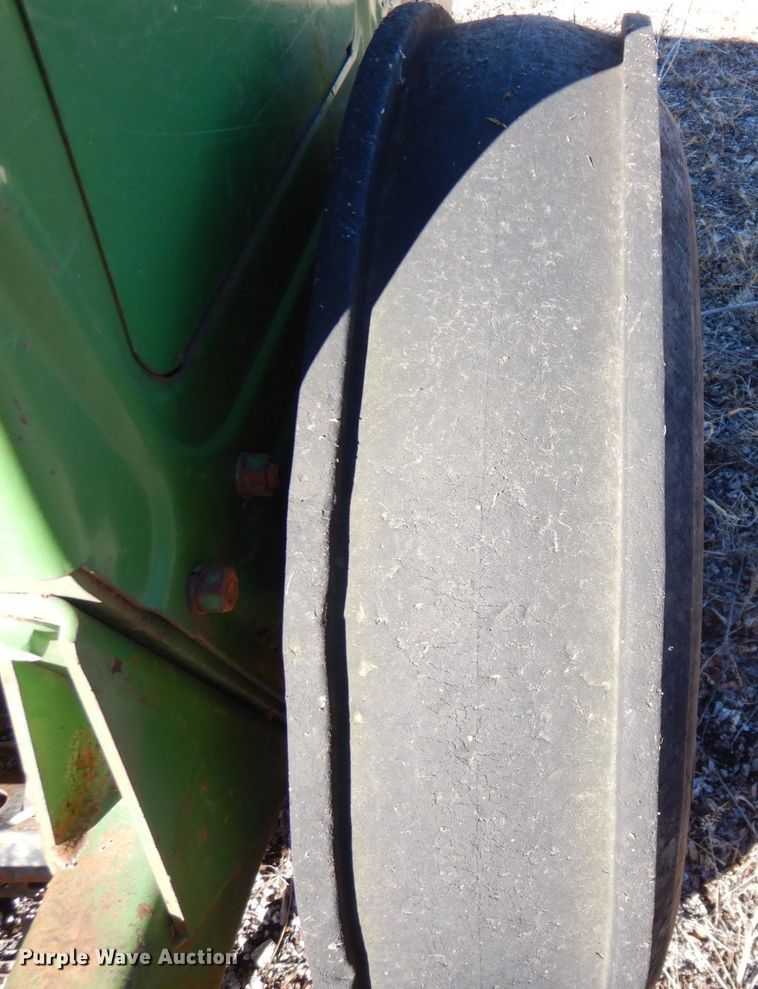 image for item JK9083 John Deere 8200  grain drill