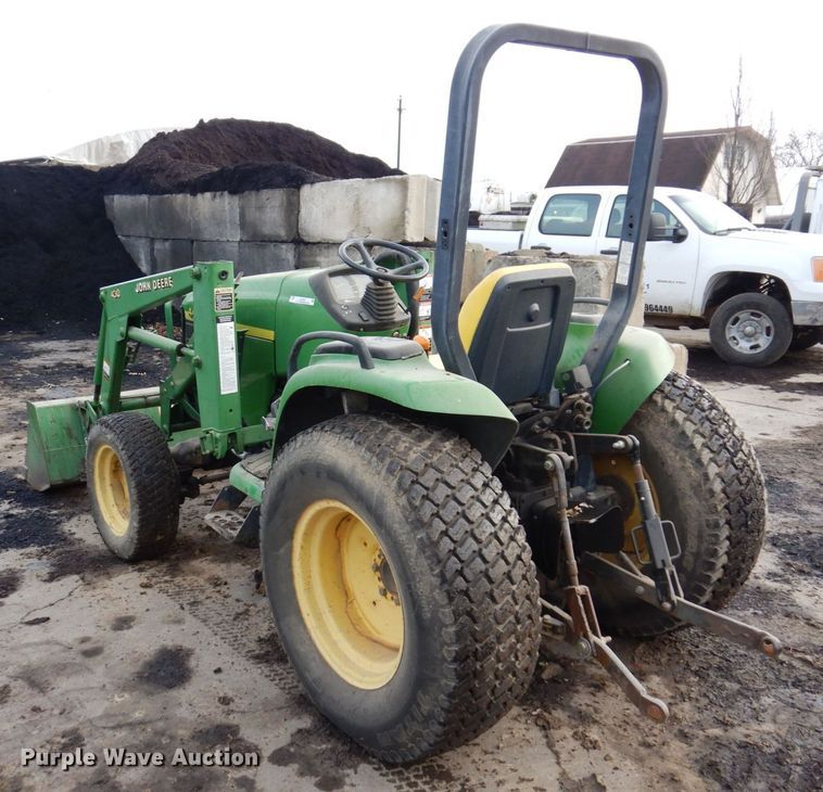 image for item JL9761 2000 John Deere 4400  MFWD tractor