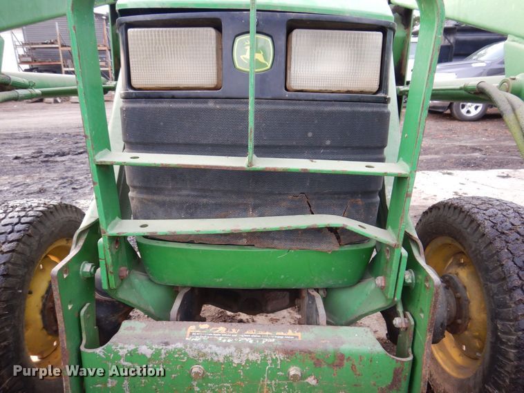 image for item JL9761 2000 John Deere 4400  MFWD tractor