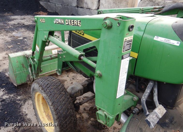image for item JL9761 2000 John Deere 4400  MFWD tractor
