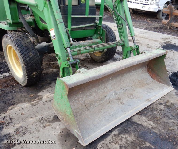 image for item JL9761 2000 John Deere 4400  MFWD tractor