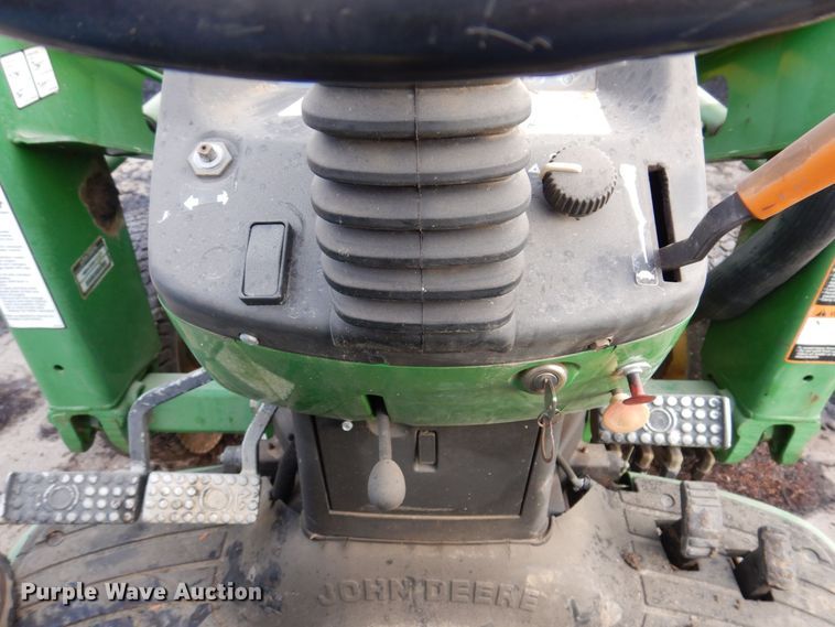 image for item JL9761 2000 John Deere 4400  MFWD tractor