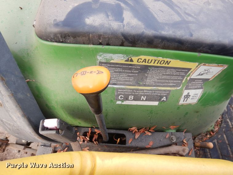 image for item JL9761 2000 John Deere 4400  MFWD tractor