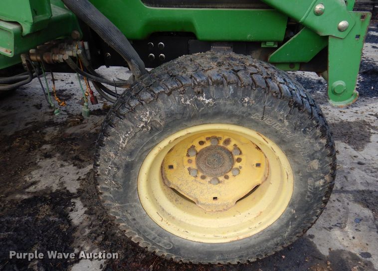 image for item JL9761 2000 John Deere 4400  MFWD tractor