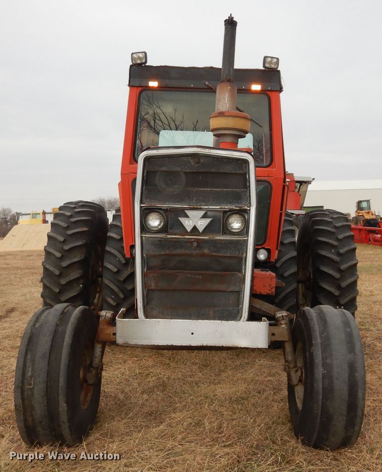 image for item JR9052 1977 Massey Ferguson 1105  tractor