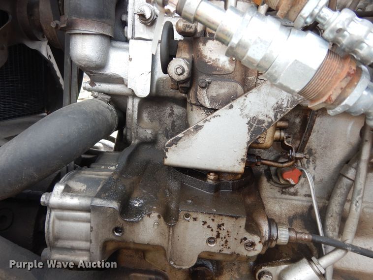 image for item JR9052 1977 Massey Ferguson 1105  tractor