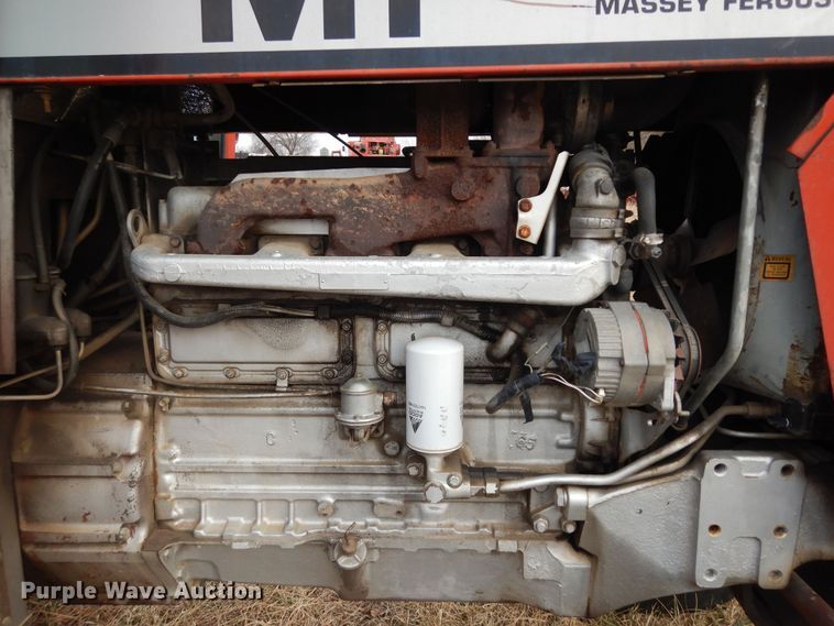 image for item JR9052 1977 Massey Ferguson 1105  tractor