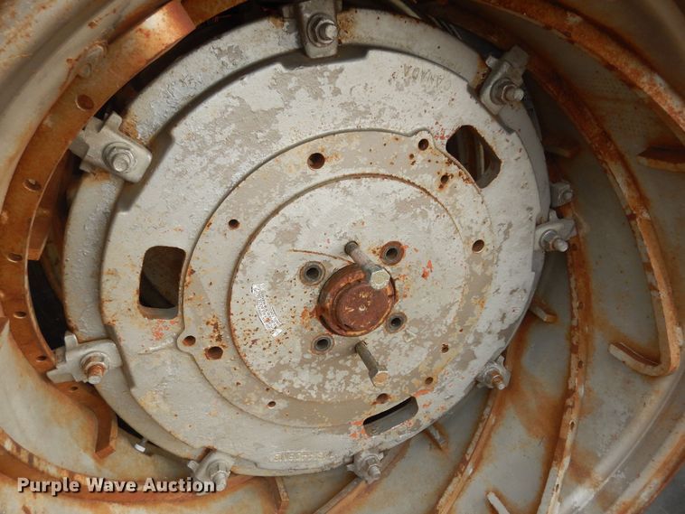 image for item JR9052 1977 Massey Ferguson 1105  tractor