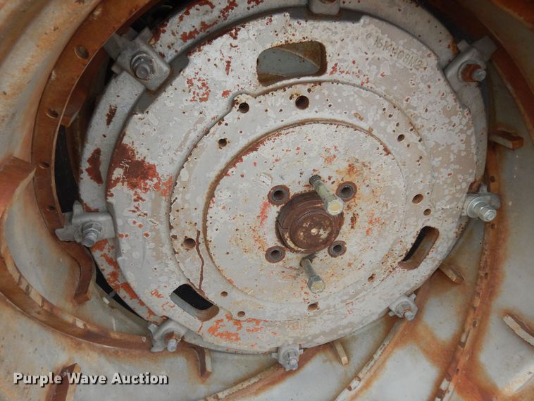 image for item JR9052 1977 Massey Ferguson 1105  tractor