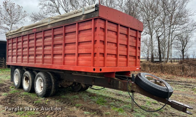 image for item JU9734 Grain trailer