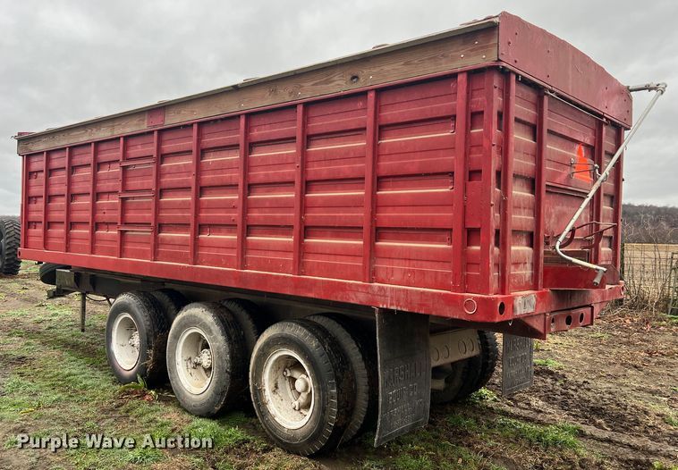 image for item JU9734 Grain trailer