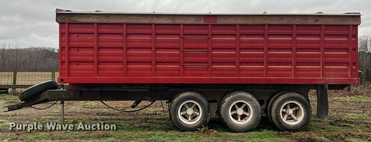 image for item JU9734 Grain trailer