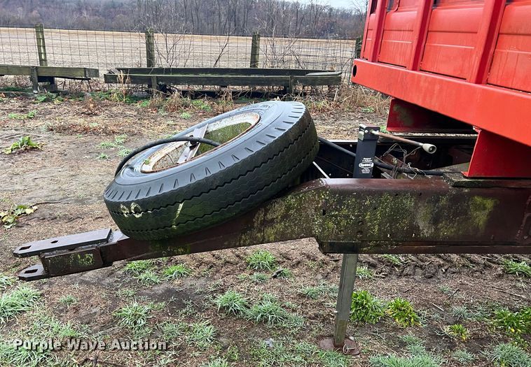 image for item JU9734 Grain trailer