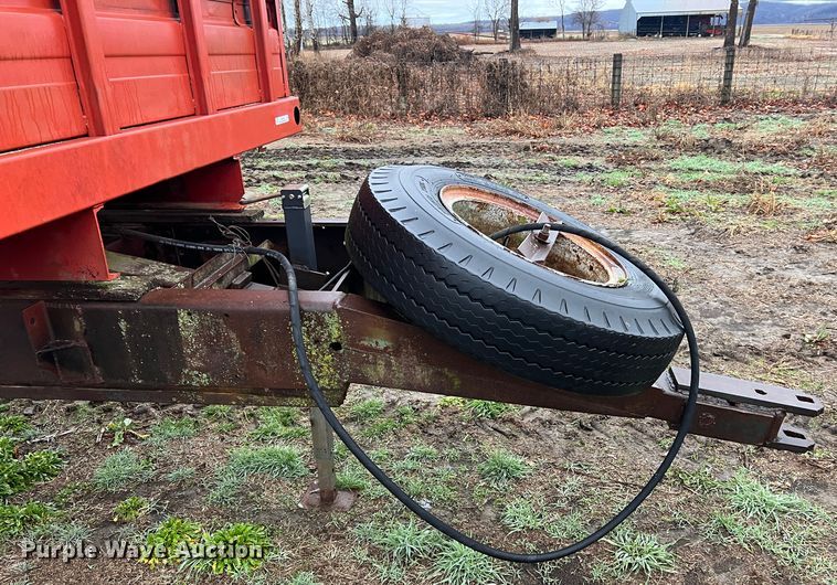 image for item JU9734 Grain trailer